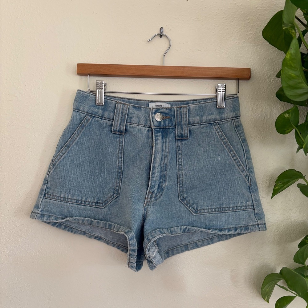 Forever 21 denim shorts large pockets size XS